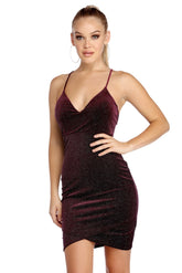 Umwerfendes Minikleid aus Samt